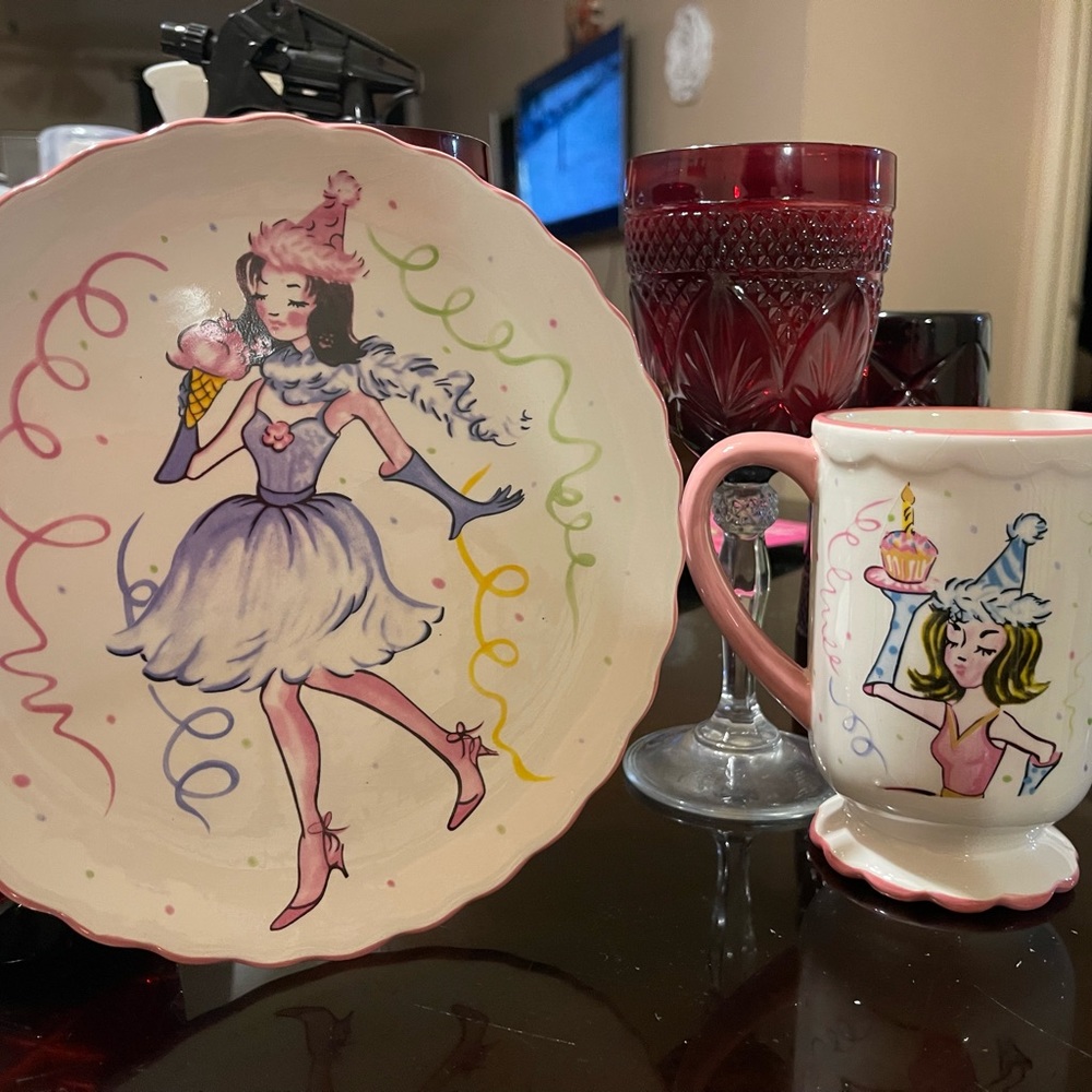 Party Girls Global Design Connections Set of 4 Dessert Plates & 4 Coffee Mugs